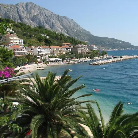 Beachfront Caklje * Podgora (Split-Dalmatia)
